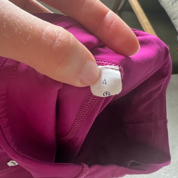 Pink Lululemon leggings size 4 - Picture 3 of 3